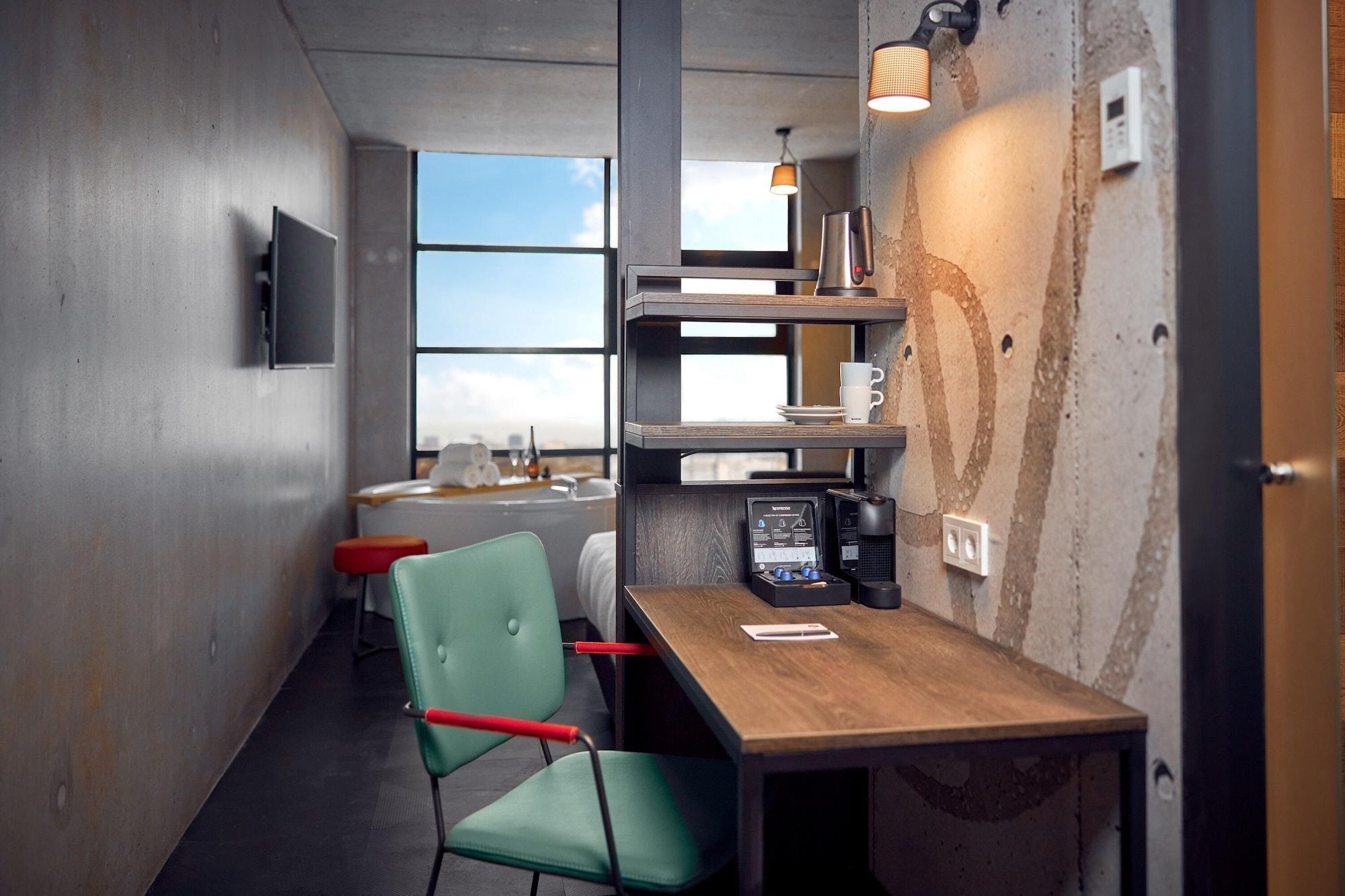 Inntel Hotels Amsterdam Landmark Exterior foto Interior of a room at the hotel